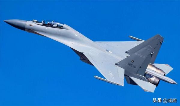 殲16從一開始就定位替代殲轟七，為何海航至今未見殲16裝備服役？