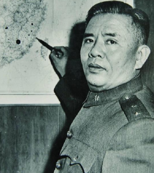 1946年，宋時輪在北平的軍調部遇襲，幕後主謀與軍統戴笠之死有關
