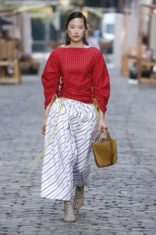 Tory Burch：回顧美國經典，女孩們的大時代