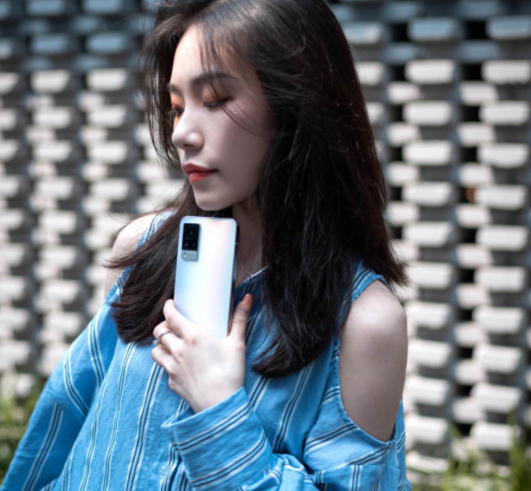 2021年內行人最愛的4款手機,小白跟著後面買,不再被坑 2021年內行人最愛的4款手機,小白跟著後面買,不再被坑