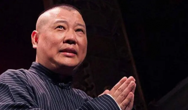 離婚費500萬、坐擁北京五層別墅，脫離德雲社的曹金有這麼賺錢嗎