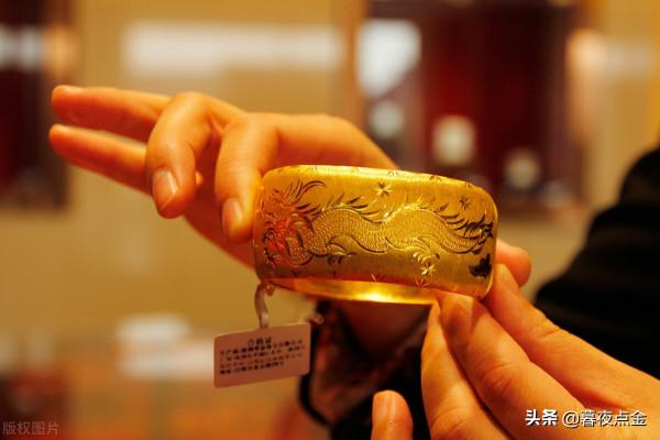 暮夜點金：美元守住震盪區間，黃金白銀穩步走強，下週如何？