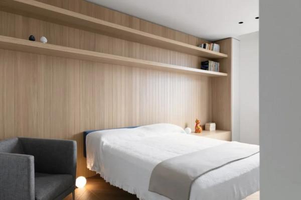 世界的好室 | 全屋定製隱形門櫃，木色配黑白溫馨又整潔