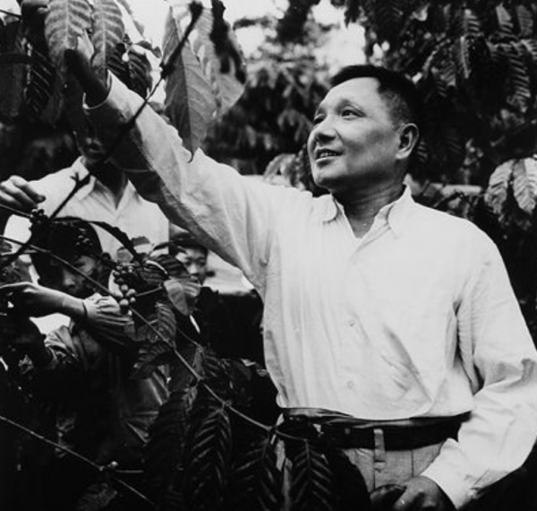 鄧小平與繼母夏伯根:相差5歲,時隔31年首次見,此後不棄半世紀 鄧小平與繼母夏伯根:相差5歲,時隔31年首次見,此後不棄半世紀