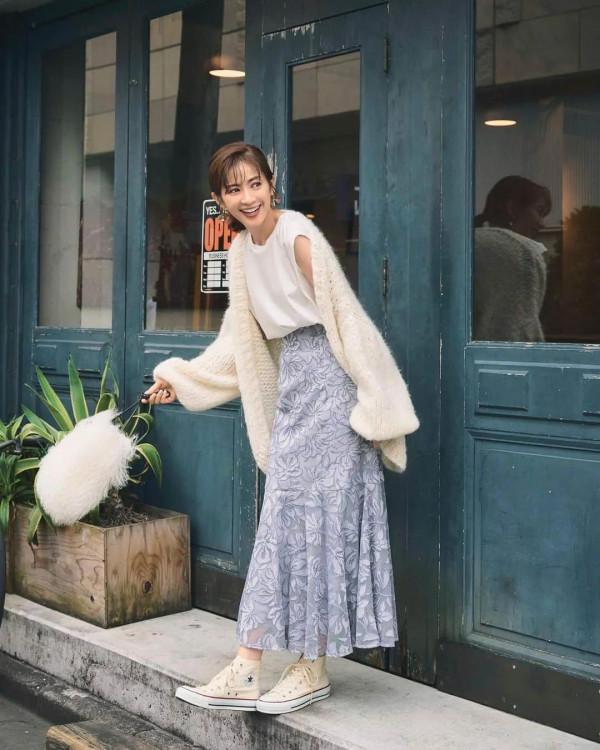 今秋最流行的5件外套+裙子，巨顯瘦巨時髦