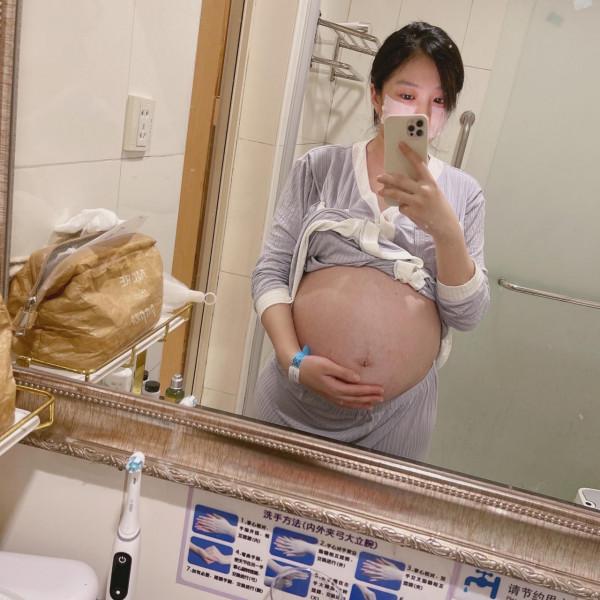 送給我的小小女孩——媽媽的孕期、生產記錄 送給我的小小女孩——媽媽的孕期、生產記錄