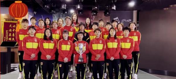 央視元宵晚會：宋軼被穿小鞋，女足成王炸，收視破5，全程無小品
