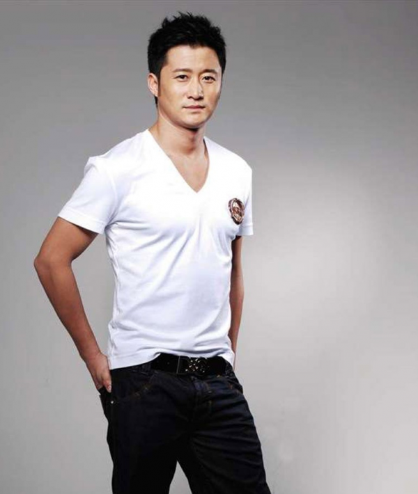 有演技有人品,不傳緋聞踏實演戲的7位中年男演員,各個婚姻幸福 有演技有人品,不傳緋聞踏實演戲的7位中年男演員,各個婚姻幸福