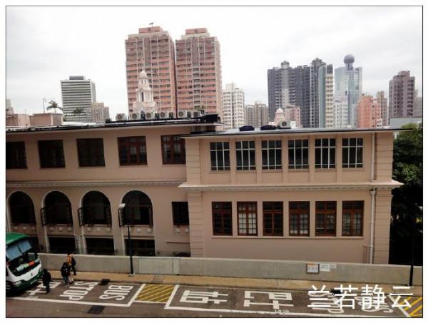 走進香港大學，一窺港大的校園環境、學生們的業餘生活