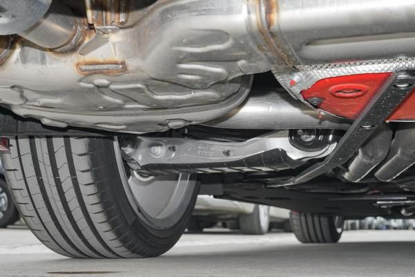 零百加速4&period;5秒，油耗9&period;1L，外觀顏值很高，解析奧迪S6