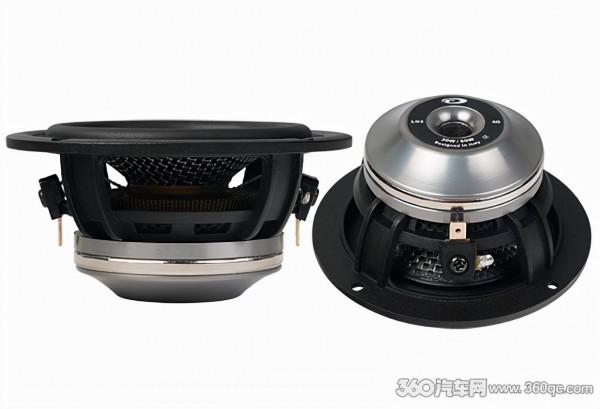 義大利TEC月亮神三分頻 醇厚優雅聲越品越有味 義大利TEC月亮神三分頻 醇厚優雅聲越品越有味