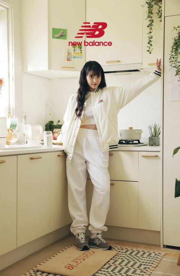 在這個劉海消失前 捲髮能不能固定在iu李恩頭上