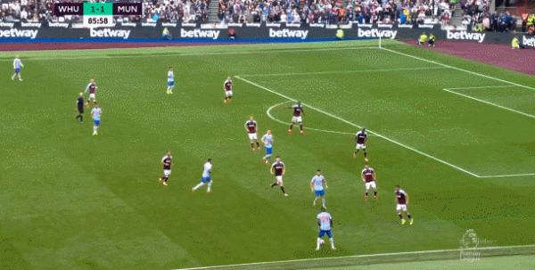 索帥臨場連改3次戰術,全隊耐心終獲回報,紅魔們我們贏球一起狂 索帥臨場連改3次戰術,全隊耐心終獲回報,紅魔們我們贏球一起狂