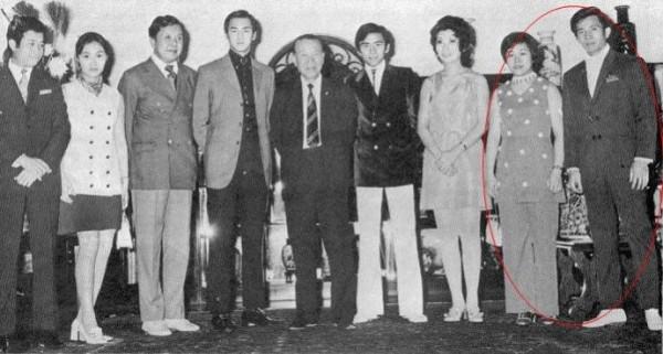 翁靜晶的“忘年戀”:“爹式”婚姻長達29年,張國榮曾為她著迷 翁靜晶的“忘年戀”:“爹式”婚姻長達29年,張國榮曾為她著迷