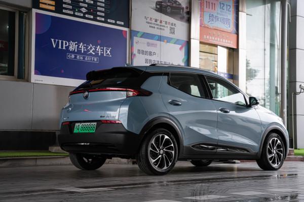 是“出行利器”還是“電動爹”?為了證明這件事,我們買了輛車! 是“出行利器”還是“電動爹”?為了證明這件事,我們買了輛車!