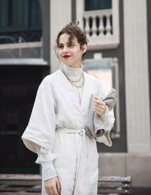 珍珠項鍊的穿搭秘籍 珍珠項鍊的穿搭秘籍