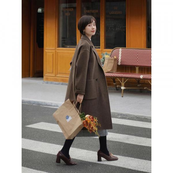 誰說小個子不能穿長大衣？看這位身高158博主的示範，思路很清晰