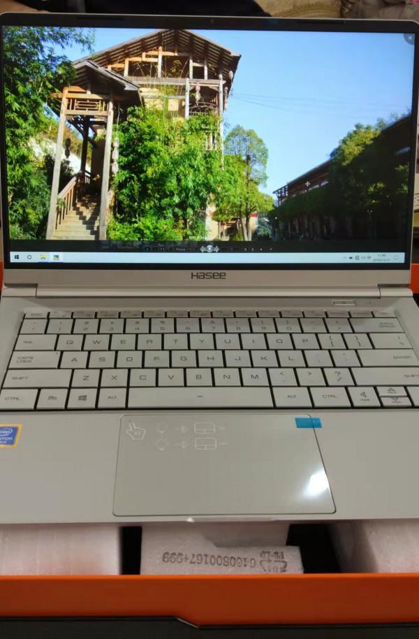 入門處理器對比輕薄機身，神舟這款3k筆記本，依然擁有流暢體驗