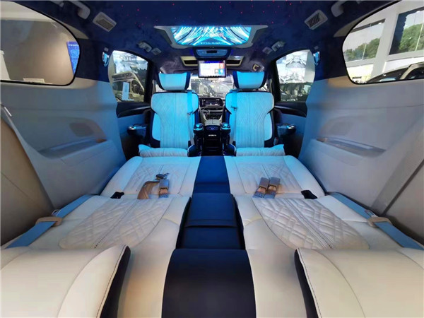 別克GL8改裝艾維亞,宜商宜家的兩用商務車 別克GL8改裝艾維亞,宜商宜家的兩用商務車