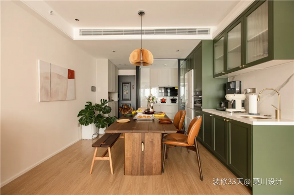 107㎡三室兩廳，一股復古度假的優雅與慵懶