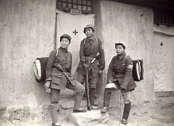 1932年紅軍丈夫新婚不久失聯，妻子被迫改嫁，55年後重逢再續前緣