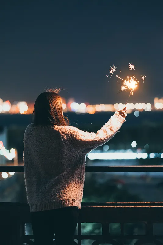 拋開別人的“眼光”，把自己活成一束“光”