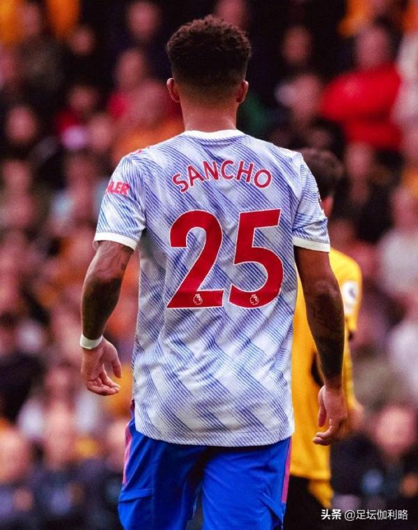 索帥臨場連改3次戰術,全隊耐心終獲回報,紅魔們我們贏球一起狂 索帥臨場連改3次戰術,全隊耐心終獲回報,紅魔們我們贏球一起狂