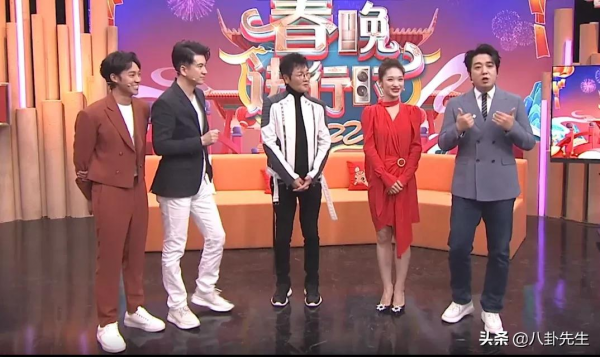 《春晚進行時》李玟臉部浮腫，宋茜妝容厚重，賈乃亮蕭敬騰撞衫