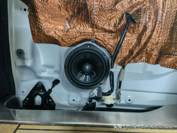 讓聆聽變成一種美的享受，本田艾力紳無損升級丹麥丹拿232音響