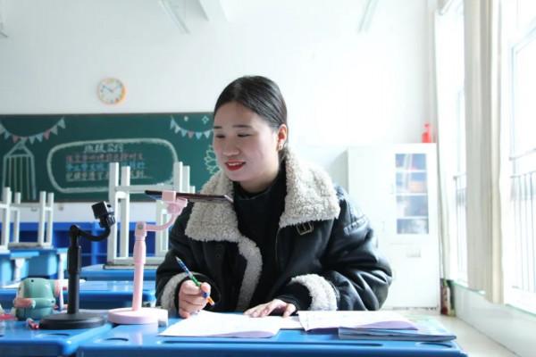 無&OpenCurlyDoubleQuote;生&rdquo;教學，有聲課堂，學生在家，教師在&OpenCurlyDoubleQuote;堂&rdquo;