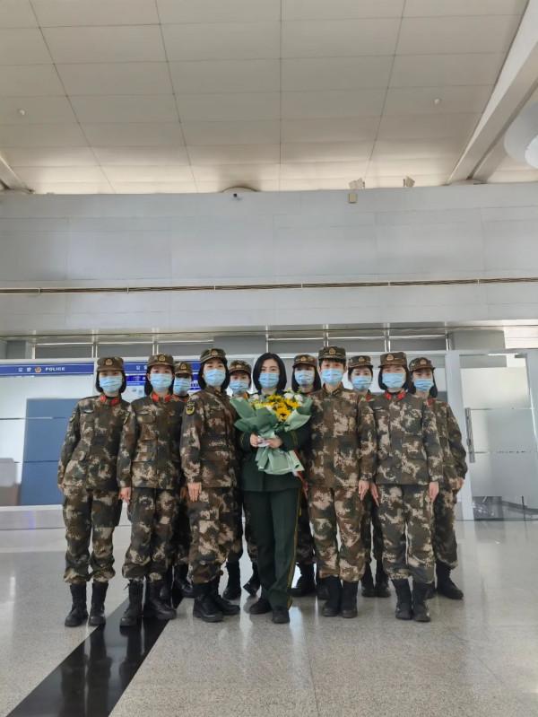 大家好,她是王菲 大家好,她是王菲