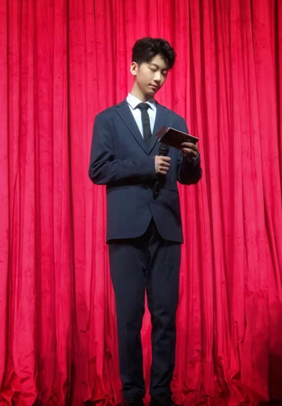 《爸爸去哪兒》小朋友近照曝光!石頭身高超一米八,費曼快胖成球 《爸爸去哪兒》小朋友近照曝光!石頭身高超一米八,費曼快胖成球