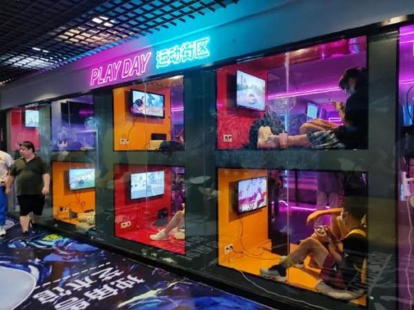 去新疆旅遊的第一天和第七天