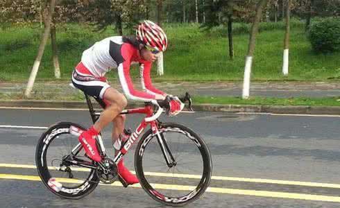 山地腳踏車騎行姿勢