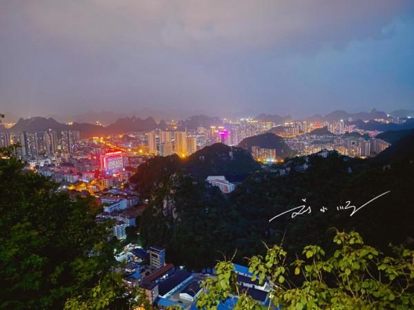 實拍廣西柳州夜景,被贊“中國第一,世界第三”,你看看怎麼樣? 實拍廣西柳州夜景,被贊“中國第一,世界第三”,你看看怎麼樣?
