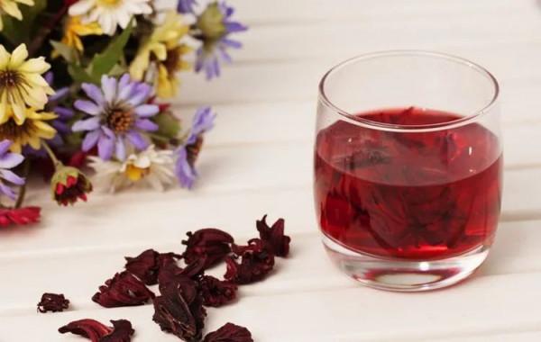 “植物紅寶石&quot;洛神花，泡茶酸甜可口，還有這些功效