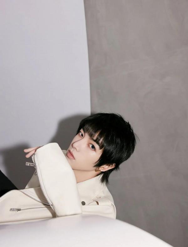 華晨宇 帥氣寫真 華晨宇 帥氣寫真