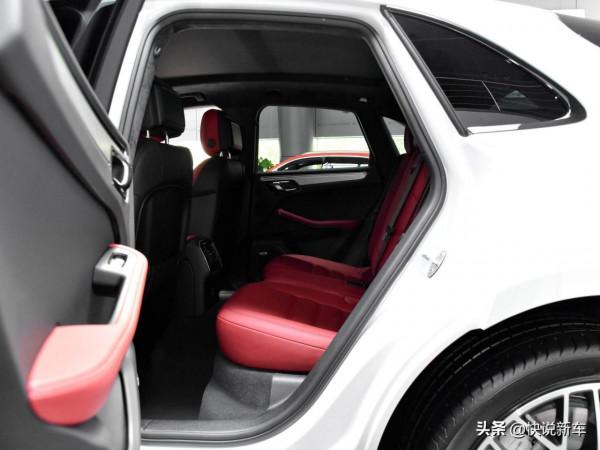 運動+豪華，2.9T+四驅！它就是同級別的佼佼者！實拍Macan