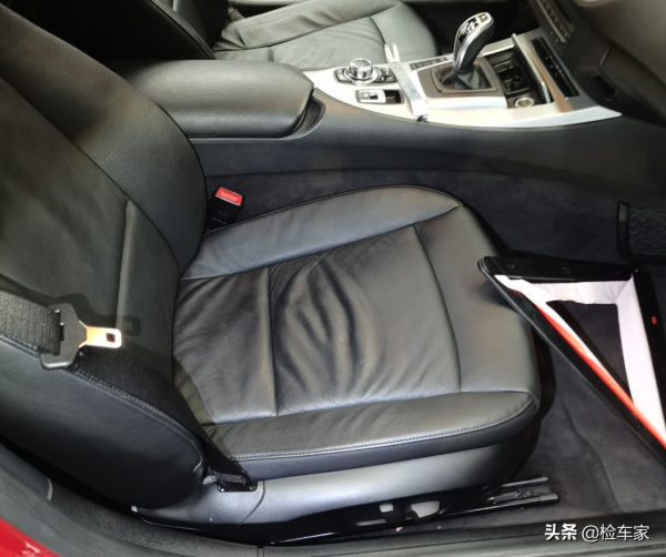 20多萬的寶馬Z4對半調錶，最後只是保費打折！車況到底有多好？