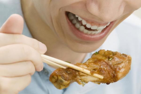 年齡越大越要多吃肉?魚肉,豬肉,牛肉,老人首選哪種? 年齡越大越要多吃肉?魚肉,豬肉,牛肉,老人首選哪種?