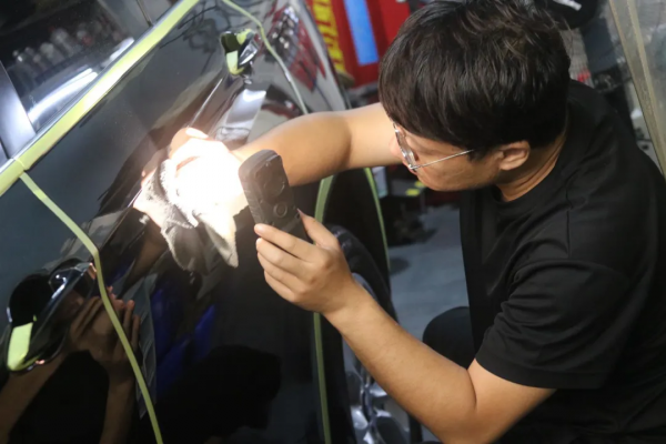 怪獸修車:翻新“車況極差”的二手寶馬X5,見證";美女一手車";復活 怪獸修車:翻新“車況極差”的二手寶馬X5,見證";美女一手車";復活