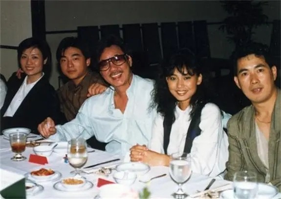 受邀央視中秋晚會的6位港星什麼來頭？偶像的偶像，成龍秒變迷弟