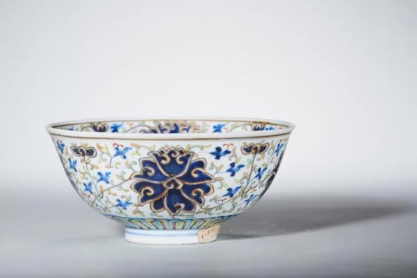 40餘件拍品亮相工藝美術專場,包含明清瓷器、玉器及當代藝術品 40餘件拍品亮相工藝美術專場,包含明清瓷器、玉器及當代藝術品