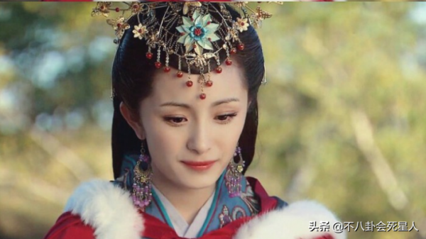 古裝美人敗給“髮際線”？少了劉海和額飾，“天仙”顏值都救不了