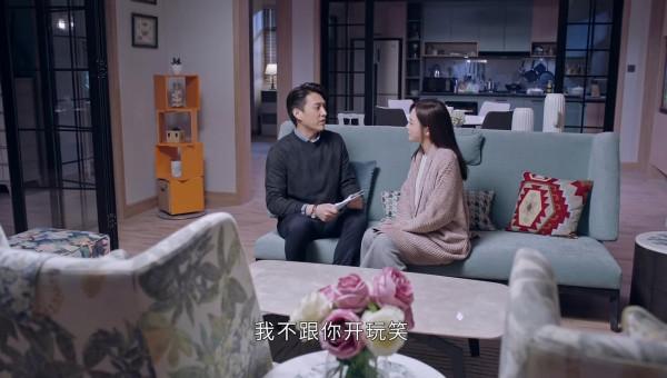 《突圍》靳東秦嵐夫妻倆的家，普普通通的，跟老幹部人設完全不符