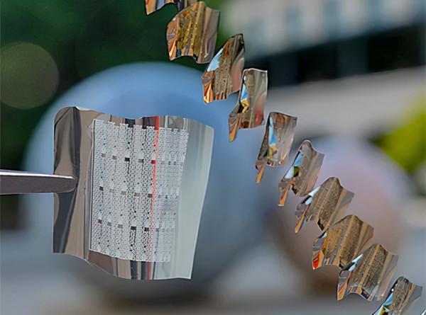 Science:超晶格,打破“馮•諾依曼瓶頸” Science:超晶格,打破“馮•諾依曼瓶頸”