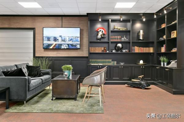 是英式酒吧？或者是老藥房？亦或是小圖書館呢