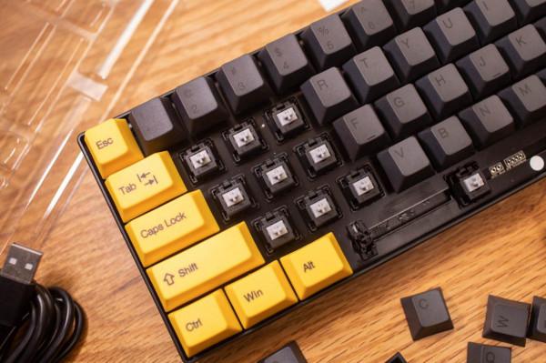 2022年經典mini鍵盤再度進化，GANSS ALT 71D使用評價