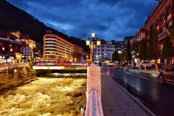 帶著孫女去旅行(27)瀘定橋、康定(2016年秋) 帶著孫女去旅行(27)瀘定橋、康定(2016年秋)