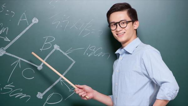 只有住院才能請假,當教師不應該這麼“悲壯”!老師:不敢生病 只有住院才能請假,當教師不應該這麼“悲壯”!老師:不敢生病